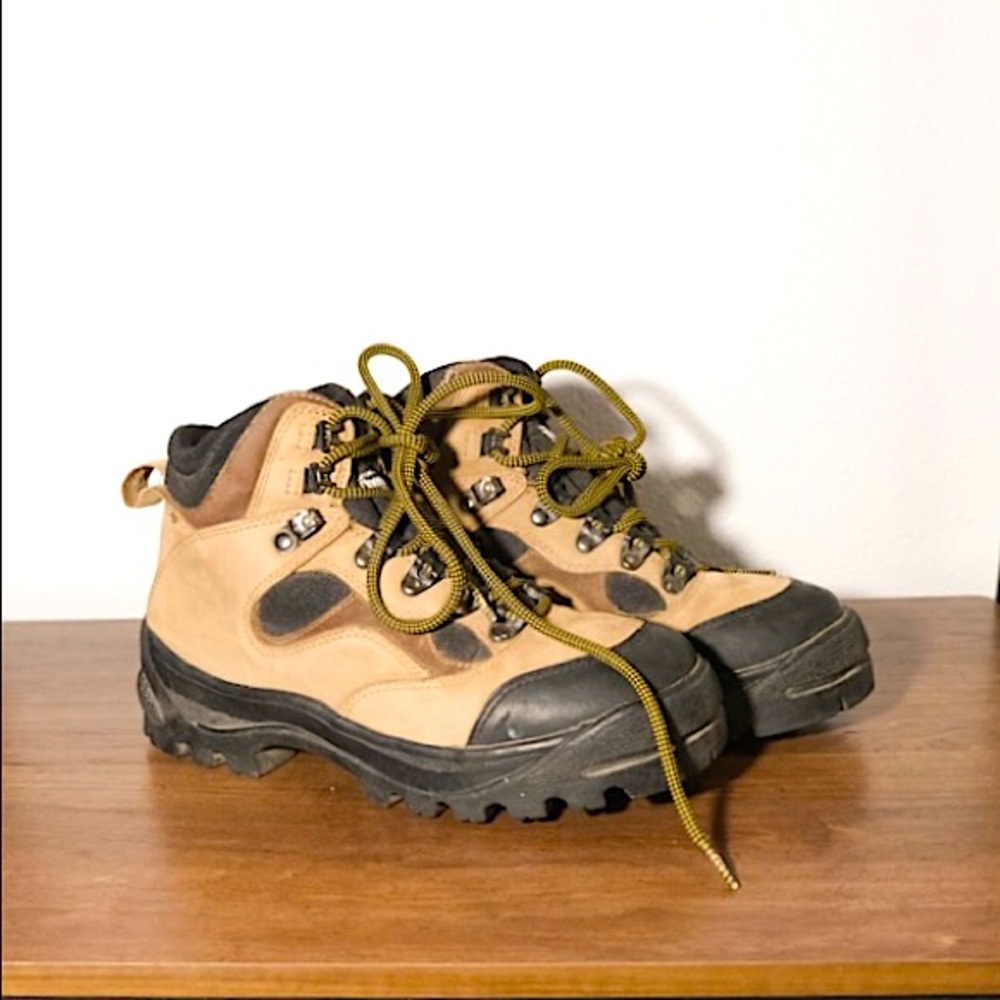 Canyon Creek Therma Lite Heavy Duty Hiking Women’s Hiking Boots